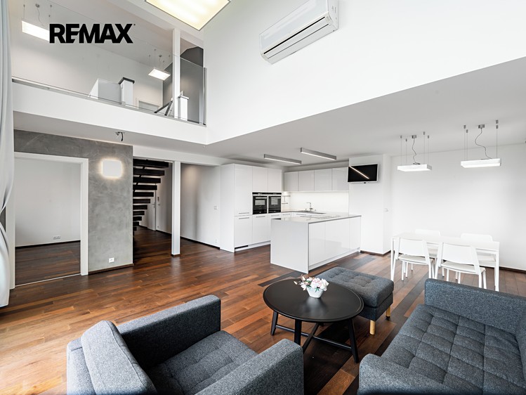 Prodej bytu atypické 182 m² (Mezonet) - foto 5