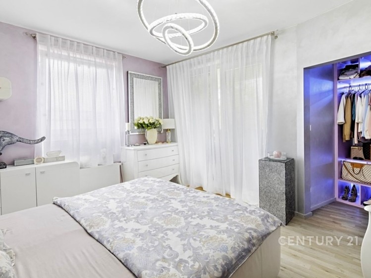 Prodej bytu 3+kk 81 m² - foto 5