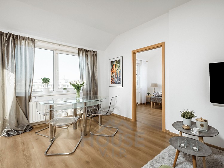 Prodej bytu 3+1 75 m² (Mezonet) - foto 1