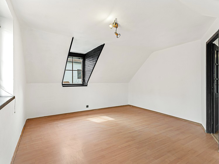 Prodej bytu 2+1 77 m² (Mezonet) - foto 7