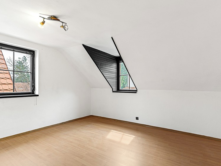 Prodej bytu 2+1 77 m² (Mezonet) - foto 5