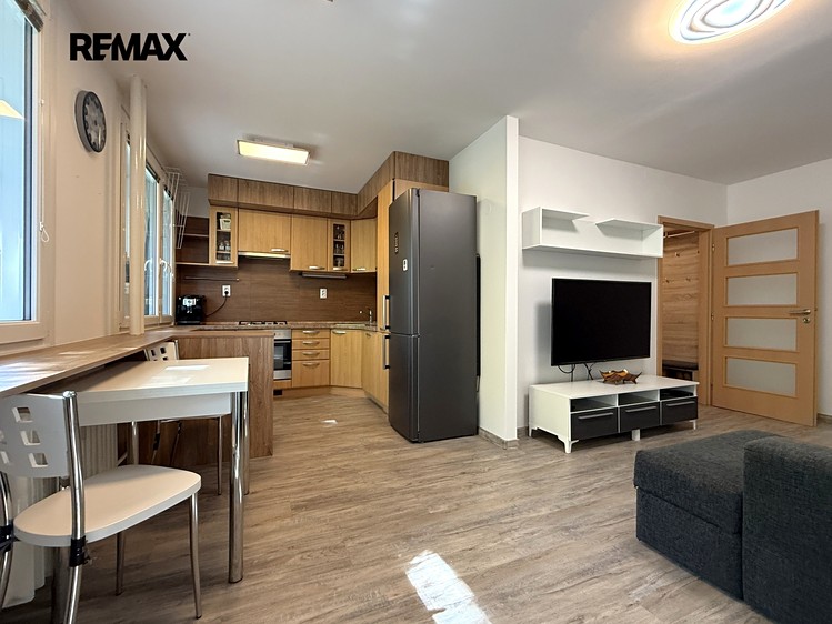 Prodej bytu 3+kk 60 m² (Jednopodlažní) - foto 1