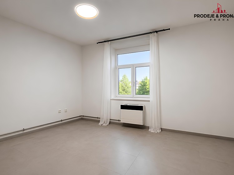 Prodej bytu 1+kk 24 m² (Jednopodlažní) - foto 4