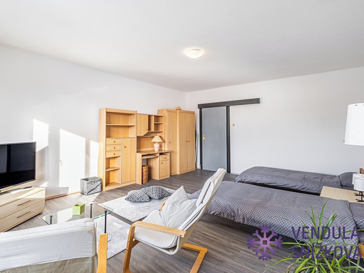 Prodej bytu 2+kk 55 m² (Jednopodlažní) - foto 2