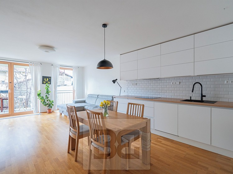 Prodej bytu 3+kk 70 m² - foto 2