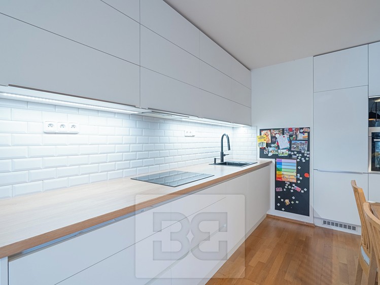 Prodej bytu 3+kk 70 m² - foto 3