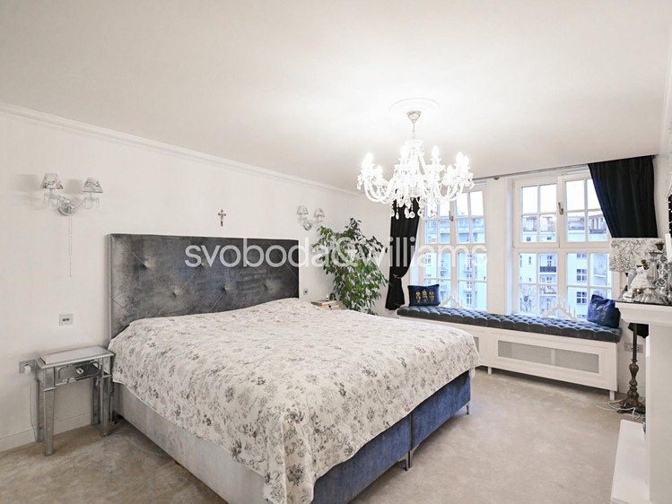 Prodej bytu 6 pokojů a více 240 m² - foto 6
