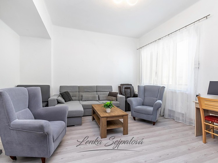 Prodej bytu 2+1 62 m² (Jednopodlažní) - foto 3