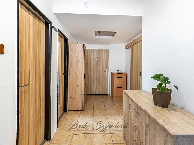 Prodej bytu 2+1 62 m² (Jednopodlažní) - foto 5