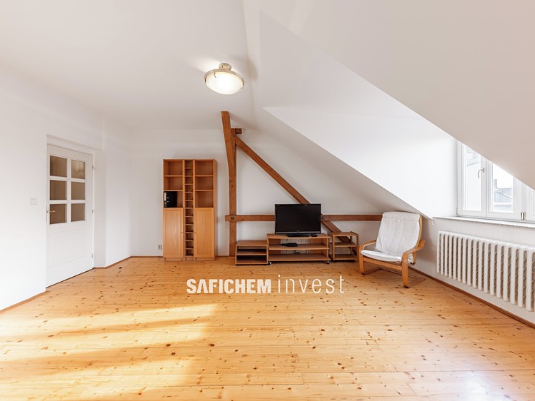 Prodej bytu 3+kk 133 m² (Podkrovní) - foto 3
