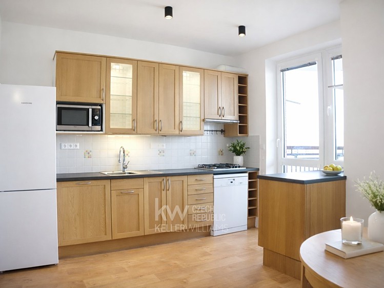 Prodej bytu 3+kk 83 m² - foto 1