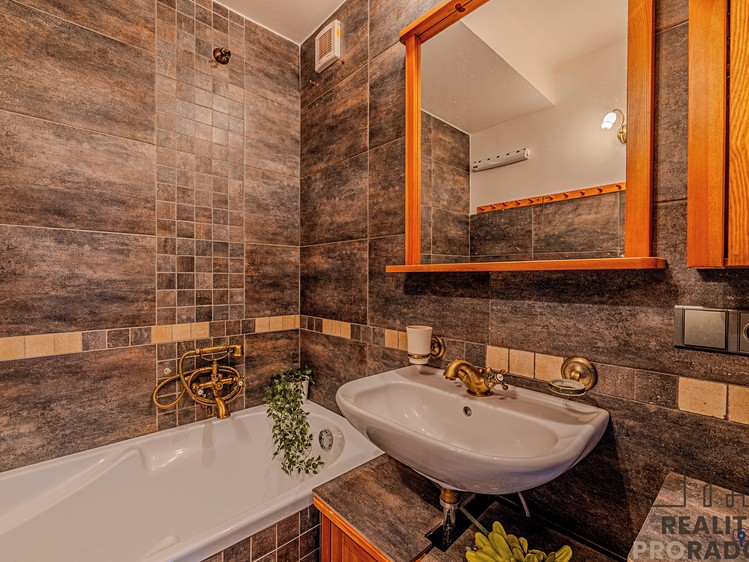 Prodej bytu 3+1 65 m² - foto 4