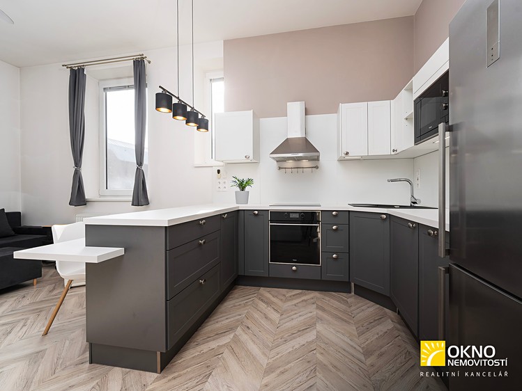 Prodej bytu 1+kk 38 m² (Jednopodlažní) - foto 1
