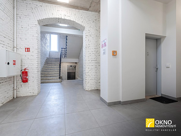 Prodej bytu 1+kk 38 m² (Jednopodlažní) - foto 7