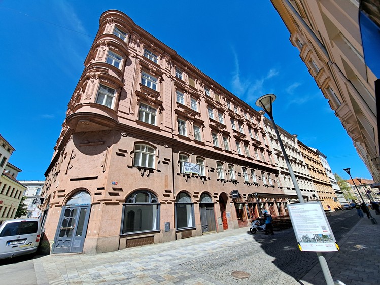 Prodej bytu 3+kk 88 m² - foto 1