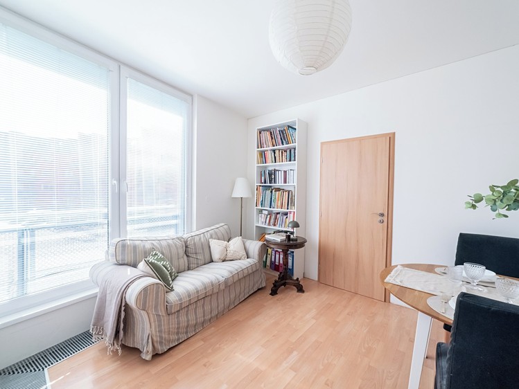 Prodej bytu 3+kk 61 m² (Jednopodlažní) - foto 2