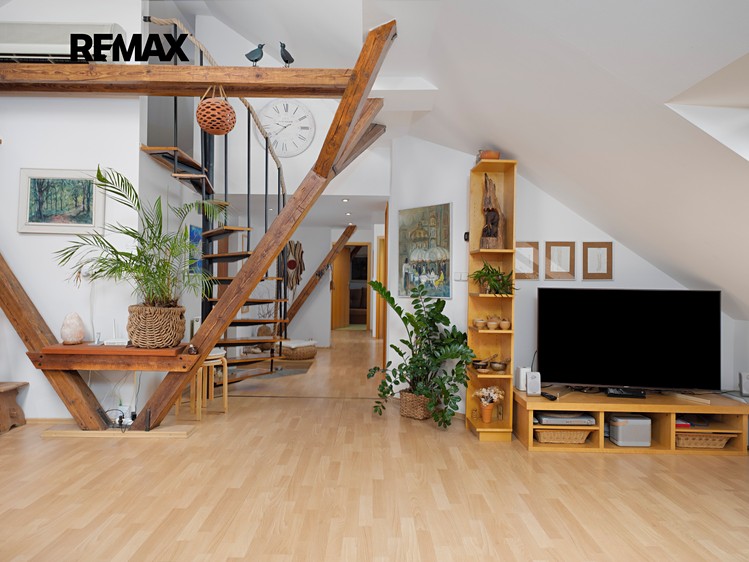 Prodej bytu 4+kk 139 m² - foto 3