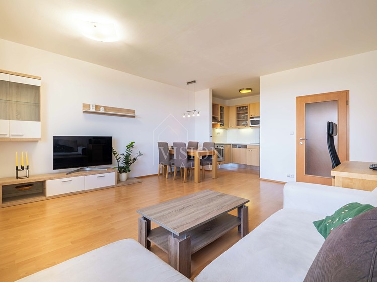 Prodej bytu 2+kk 64 m² (Jednopodlažní) - foto 1