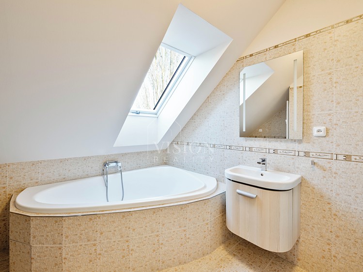 Prodej bytu 4+kk 95 m² - foto 3