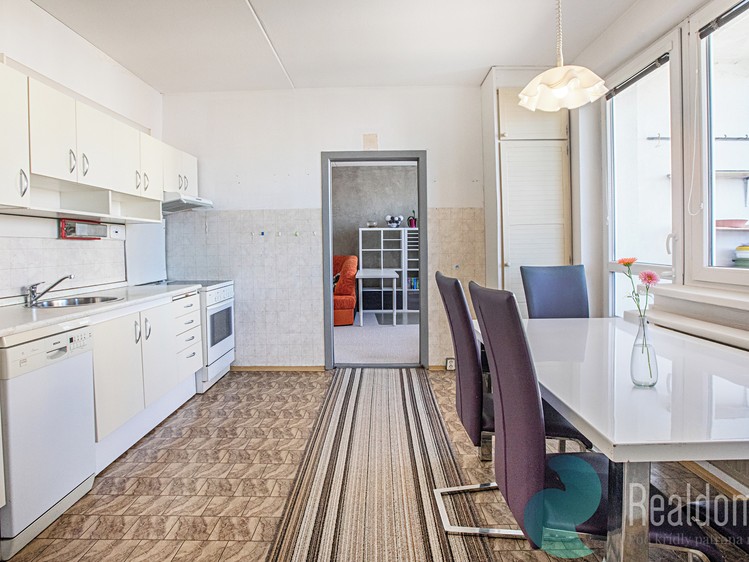 Prodej bytu 3+1 75 m² (Jednopodlažní) - foto 3