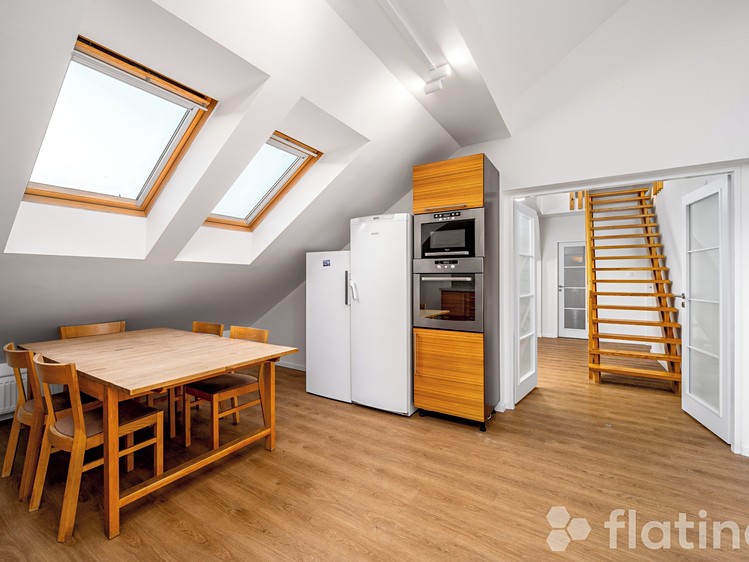 Prodej bytu 5+1 191 m² (Mezonet) - foto 3