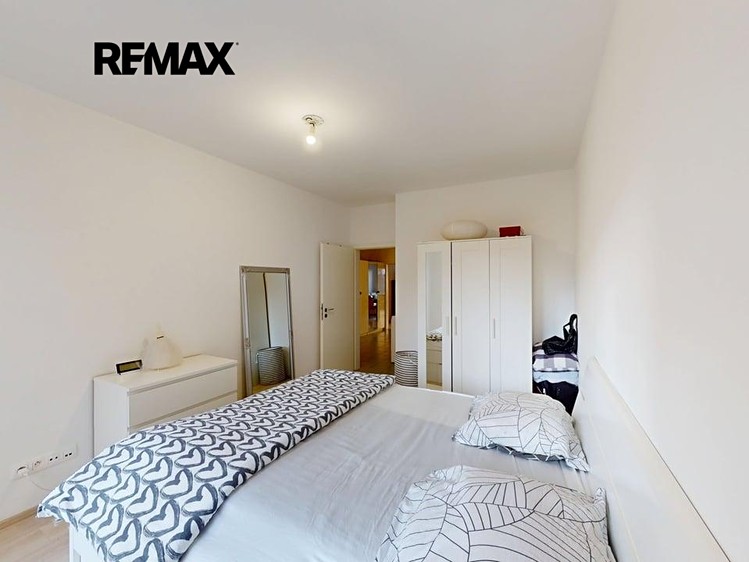 Prodej bytu 2+kk 72 m² (Jednopodlažní) - foto 6