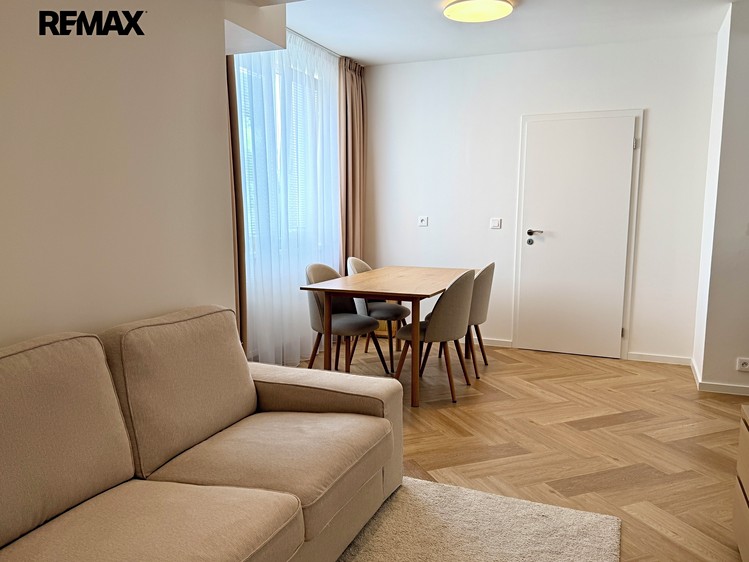 Prodej bytu 3+kk 67 m² - foto 3