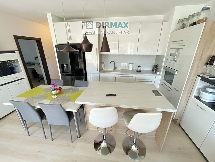 Prodej bytu 4+kk 111 m² - foto 3