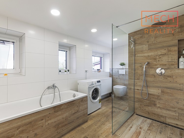Prodej bytu 3+kk 124 m² (Podkrovní) - foto 8