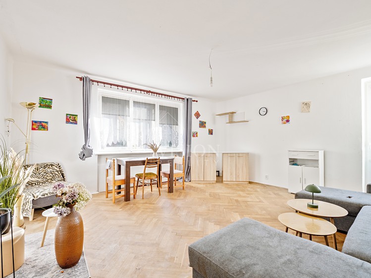 Prodej bytu 3+1 88 m² (Jednopodlažní) - foto 1