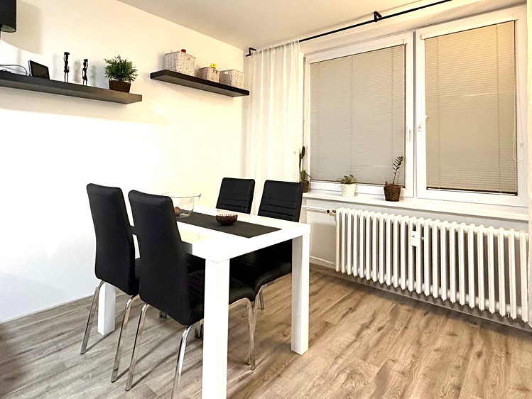 Prodej bytu 3+1 75 m² (Jednopodlažní) - foto 3
