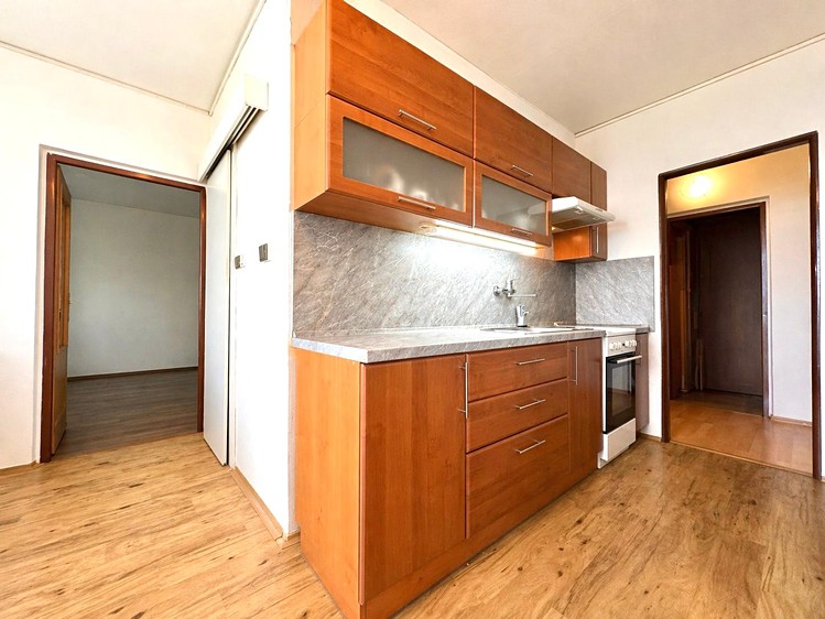 Prodej bytu 3+1 76 m² (Jednopodlažní) - foto 2