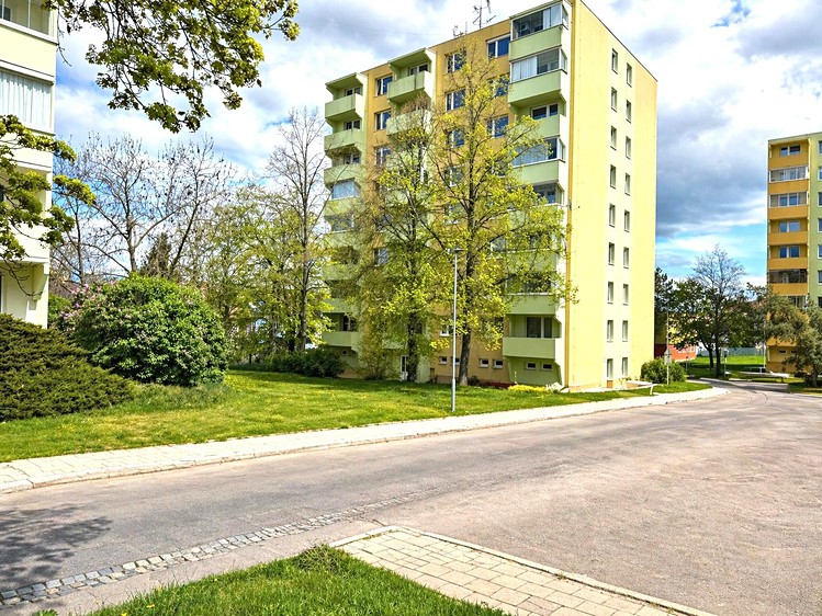 Prodej bytu 3+1 76 m² (Jednopodlažní) - foto 1