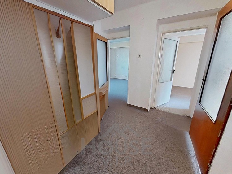 Prodej bytu 2+1 57 m² (Jednopodlažní) - foto 3