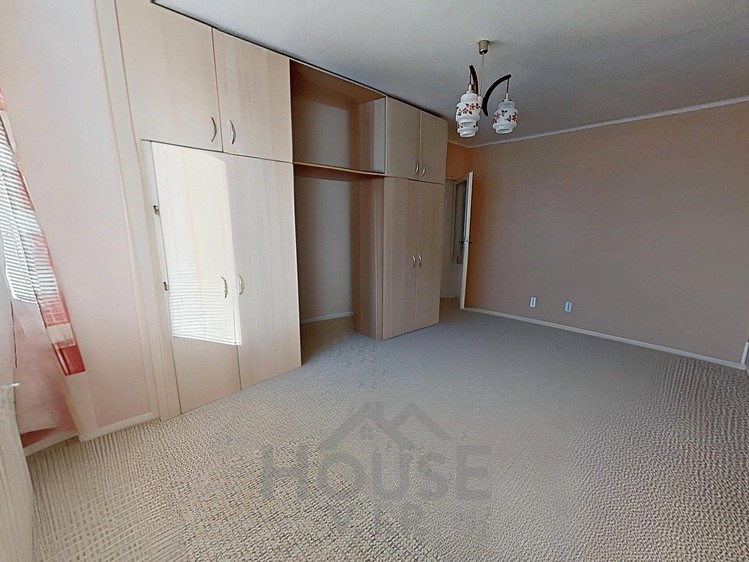 Prodej bytu 2+1 57 m² (Jednopodlažní) - foto 2