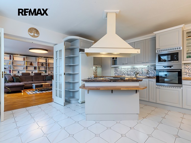 Prodej bytu 3+1 136 m² - foto 4
