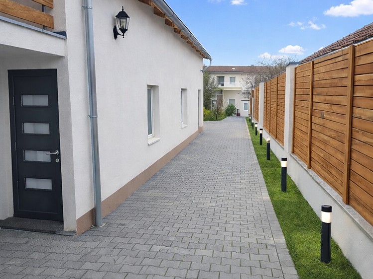 Prodej bytu 1+kk 24 m² (Jednopodlažní) - foto 2