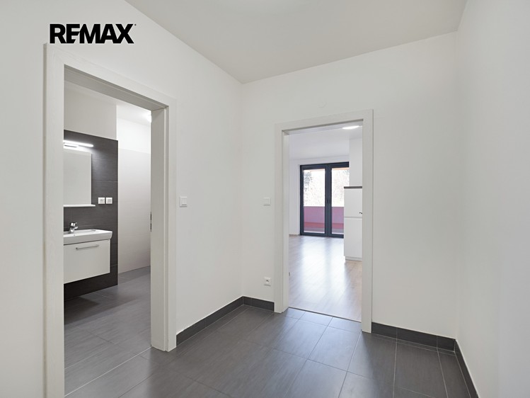 Prodej bytu 2+kk 67 m² - foto 4