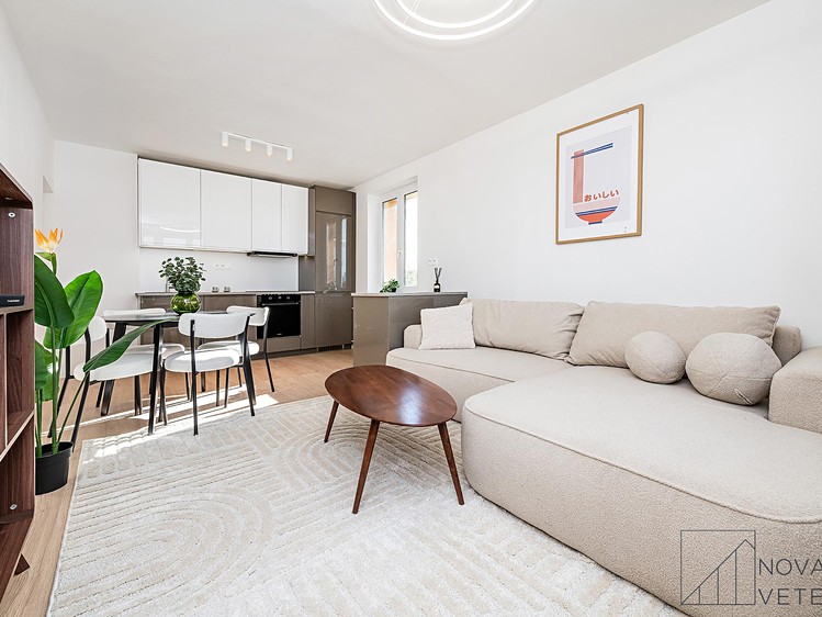 Prodej bytu 5+kk 91 m² - foto 1