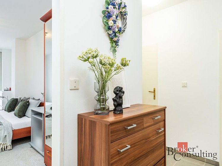 Prodej bytu 2+kk 67 m² - foto 3