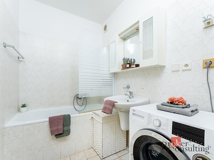 Prodej bytu 2+kk 67 m² - foto 5