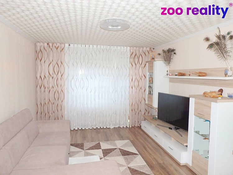 Prodej bytu 3+1 73 m² (Jednopodlažní) - foto 2