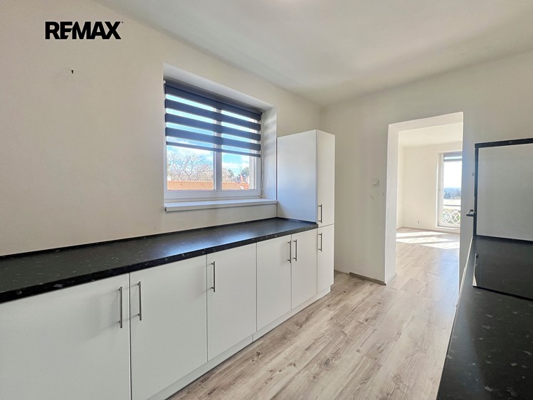 Prodej bytu atypické 200 m² - foto 6