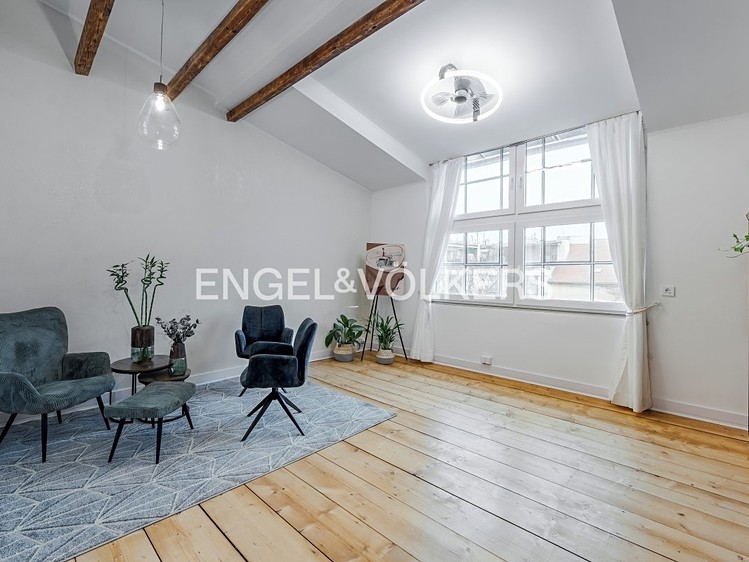 Prodej bytu 1+1 40 m² (Podkrovní) - foto 1