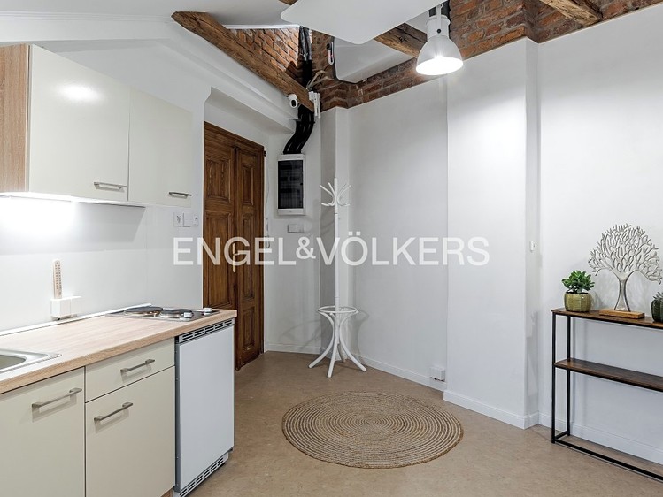 Prodej bytu 1+1 40 m² (Podkrovní) - foto 7