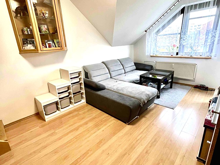 Prodej bytu 3+1 82 m² (Mezonet) - foto 2