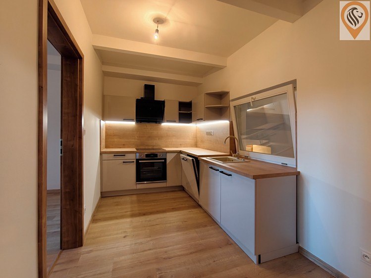 Prodej bytu 4+kk 99 m² (Jednopodlažní) - foto 6