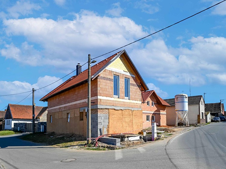 Prodej bytu 2+kk 81 m² (Jednopodlažní) - foto 4