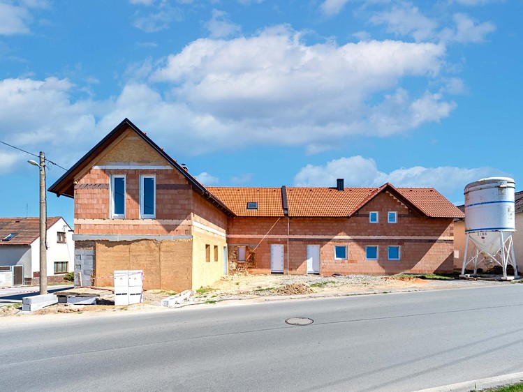 Prodej bytu 2+kk 81 m² (Jednopodlažní) - foto 2