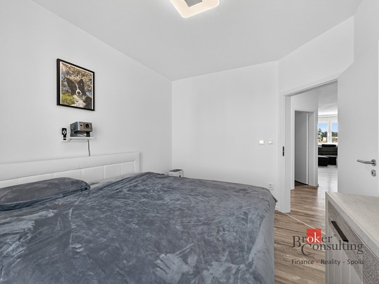 Prodej bytu 4+kk 80 m² - foto 6